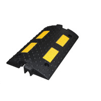 Лежачий поліцейський ЛП 300, основна секція, з кабель-каналом  55,6х300х500 мм