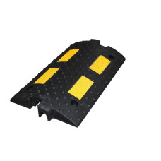 Лежачий поліцейський ЛП 300, основна секція, з кабель-каналом  55,6х300х500 мм