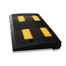 Пандус гумовий  325х550х52 мм