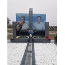 Photo glass with ceramic paints for monuments and steles 1х1 m