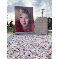 Photo glass with ceramic paints for monuments and steles