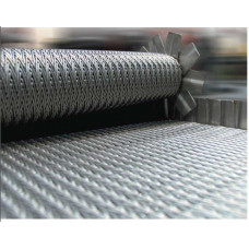 Stainless heat-resistant conveyor mesh for firing ceramics and glass