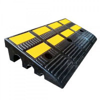 Пандус гумовий 60х30х10 см, вага 8,2 кг