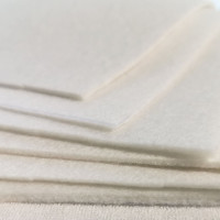 Повсть синтетичний білий арт. 073 400г/м2, ширина 170см